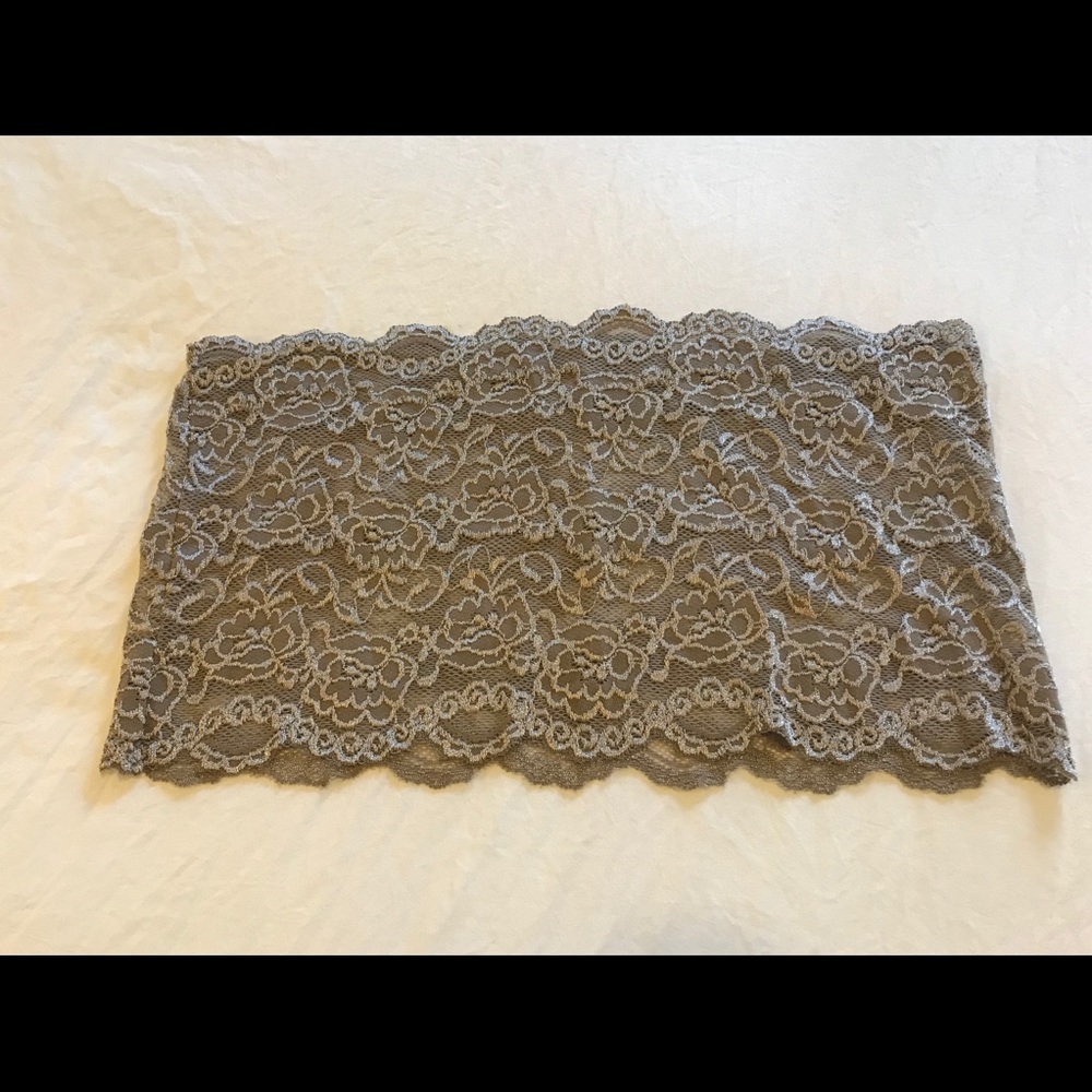 Stretch lace bandeau